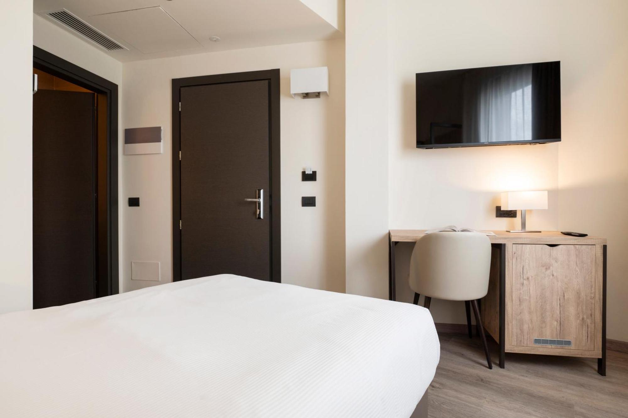 Hotel Plaza San Martino Siccomario Exteriör bild